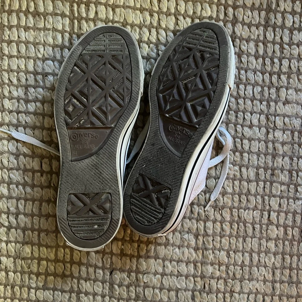 Low Top White Converse - Picture 3 of 4